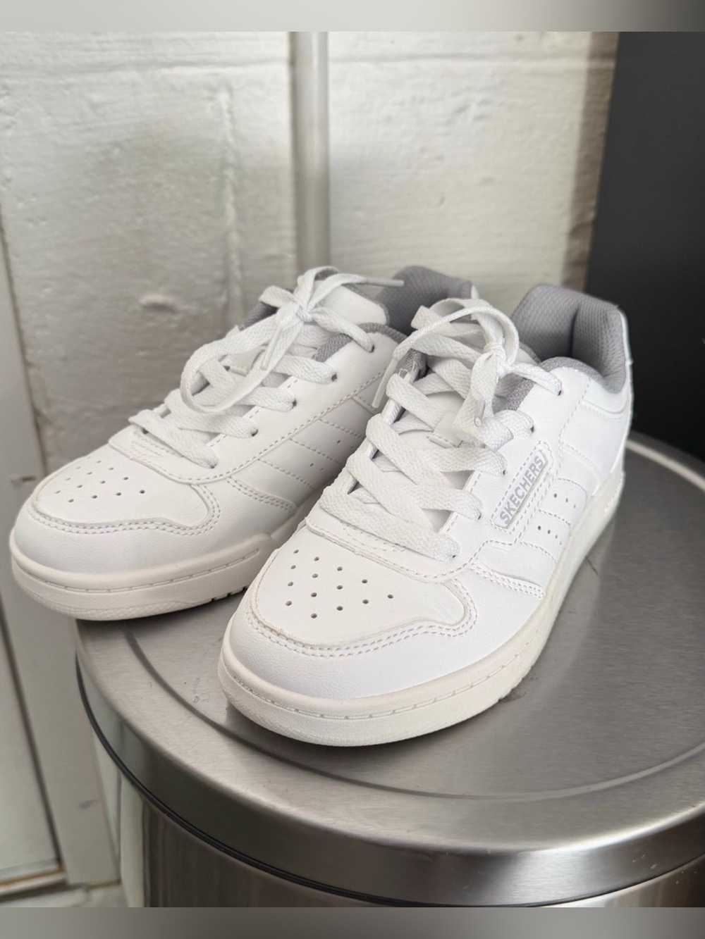 Skechers Kids White Low-Top Lace-Up Sneakers